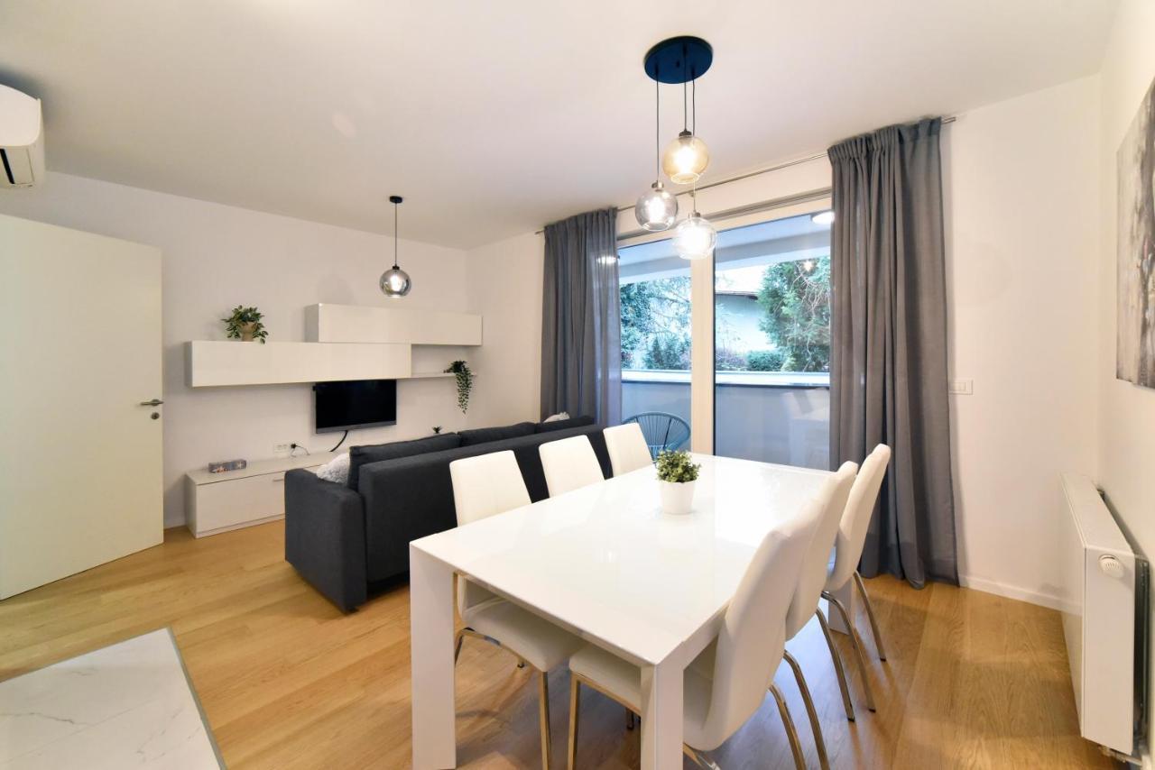 Ophelia Apartment With Parking Zagreb Luaran gambar