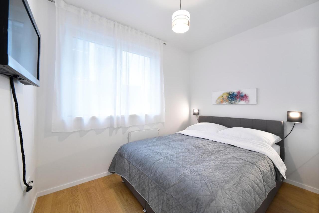 Ophelia Apartment With Parking Zagreb Luaran gambar