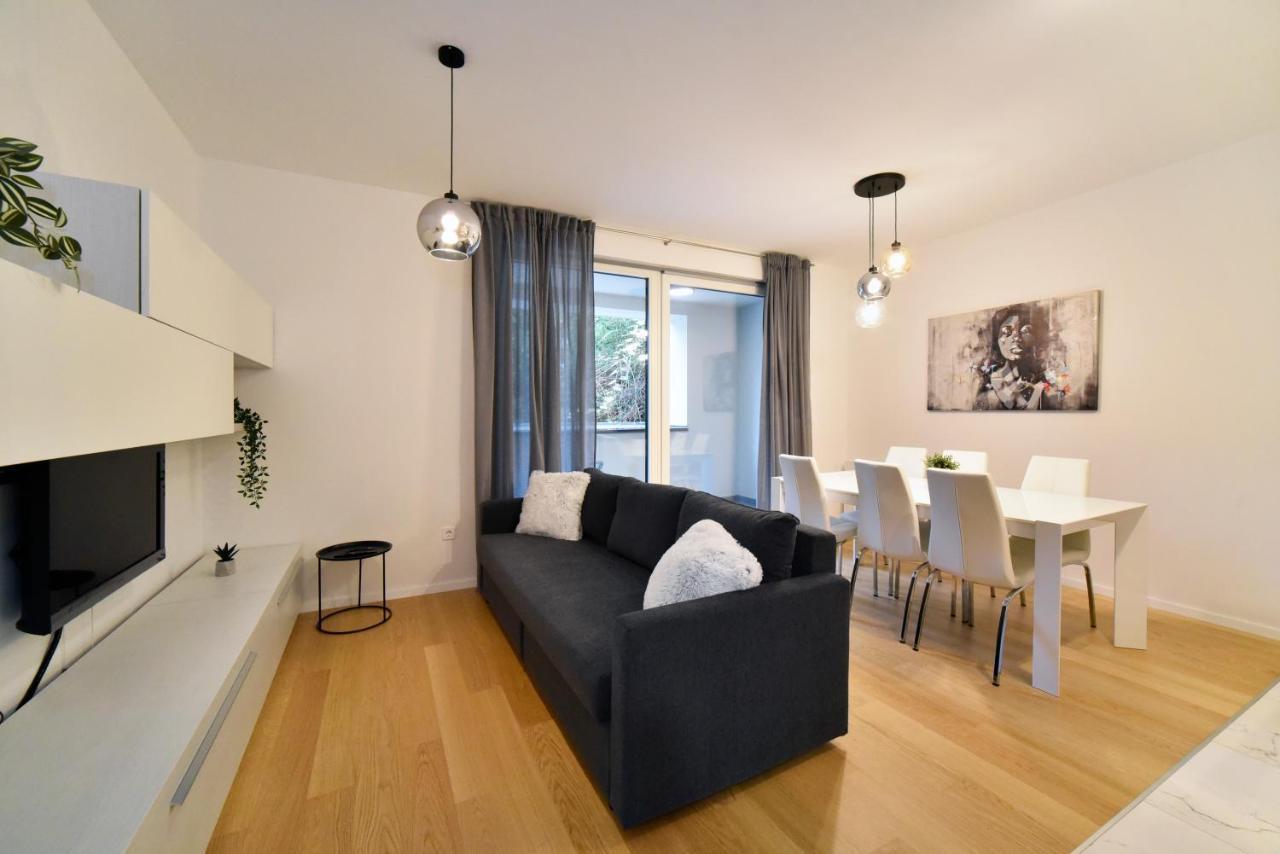 Ophelia Apartment With Parking Zagreb Luaran gambar